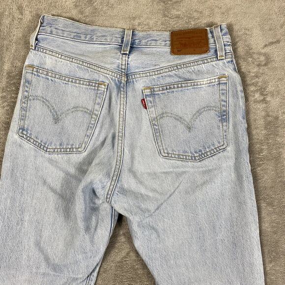 Levi's 501 Women's 25 x 28 Jeans Straight Leg Button Fly Light Wash - Picture 6 of 11